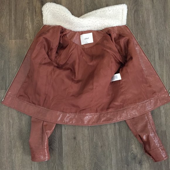 Aritzia Wilfred Tempest Cropped Vinyl Jacket Brown - Picture 9 of 14